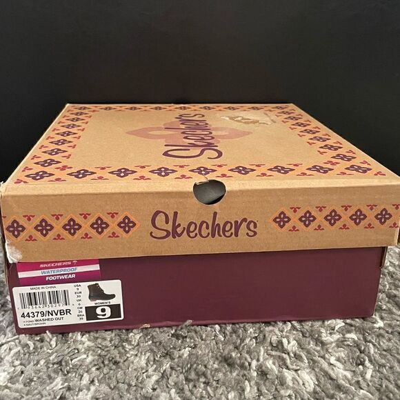 NIB Skechers Mid Lace-Up Duck Boots - Picture 9 of 10